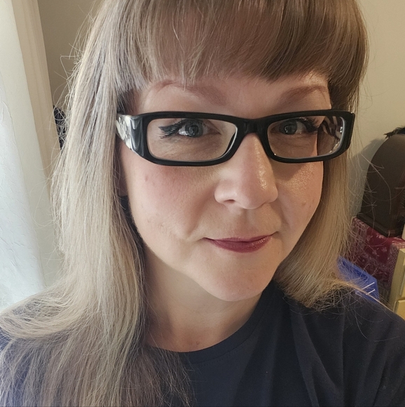 Meet your Posher, Lonnie - Picture 1 of 3